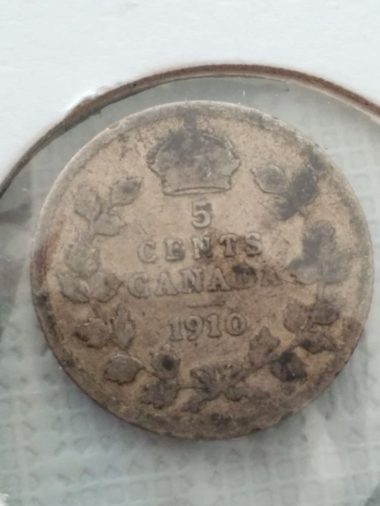 1910-Five-Cent-Piece-Round-Or-Pointed-Leaves?